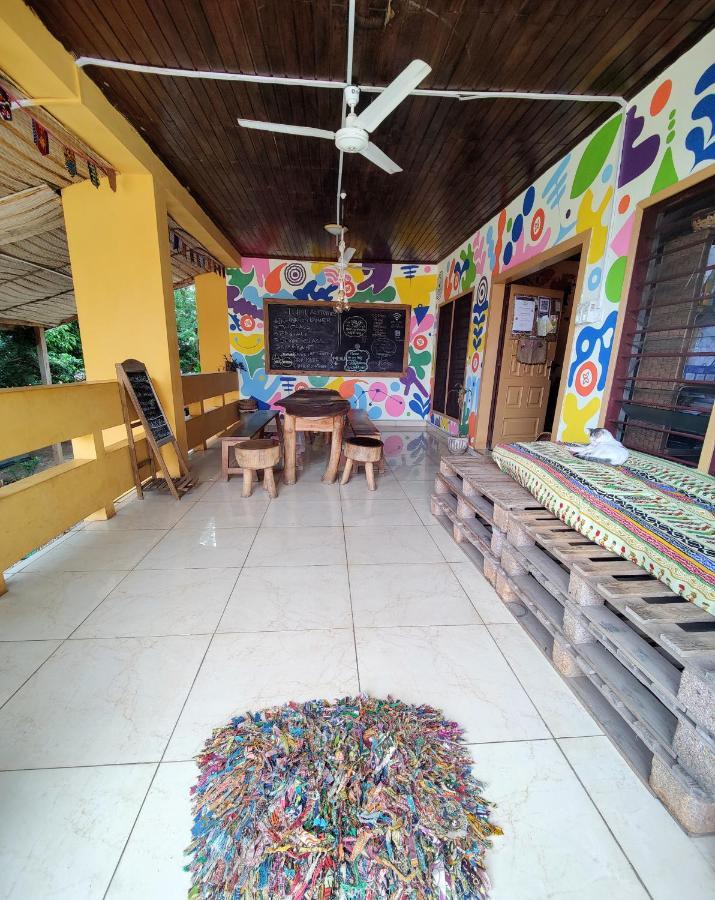 Tumi Hostel Kumasi Exterior foto