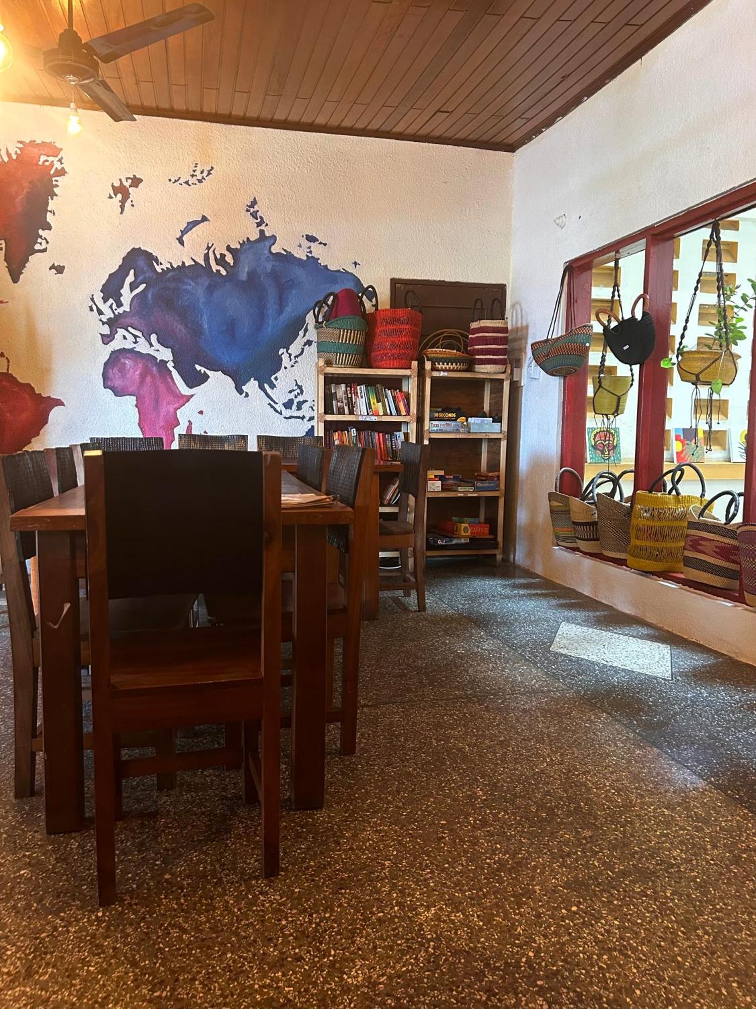 Tumi Hostel Kumasi Exterior foto