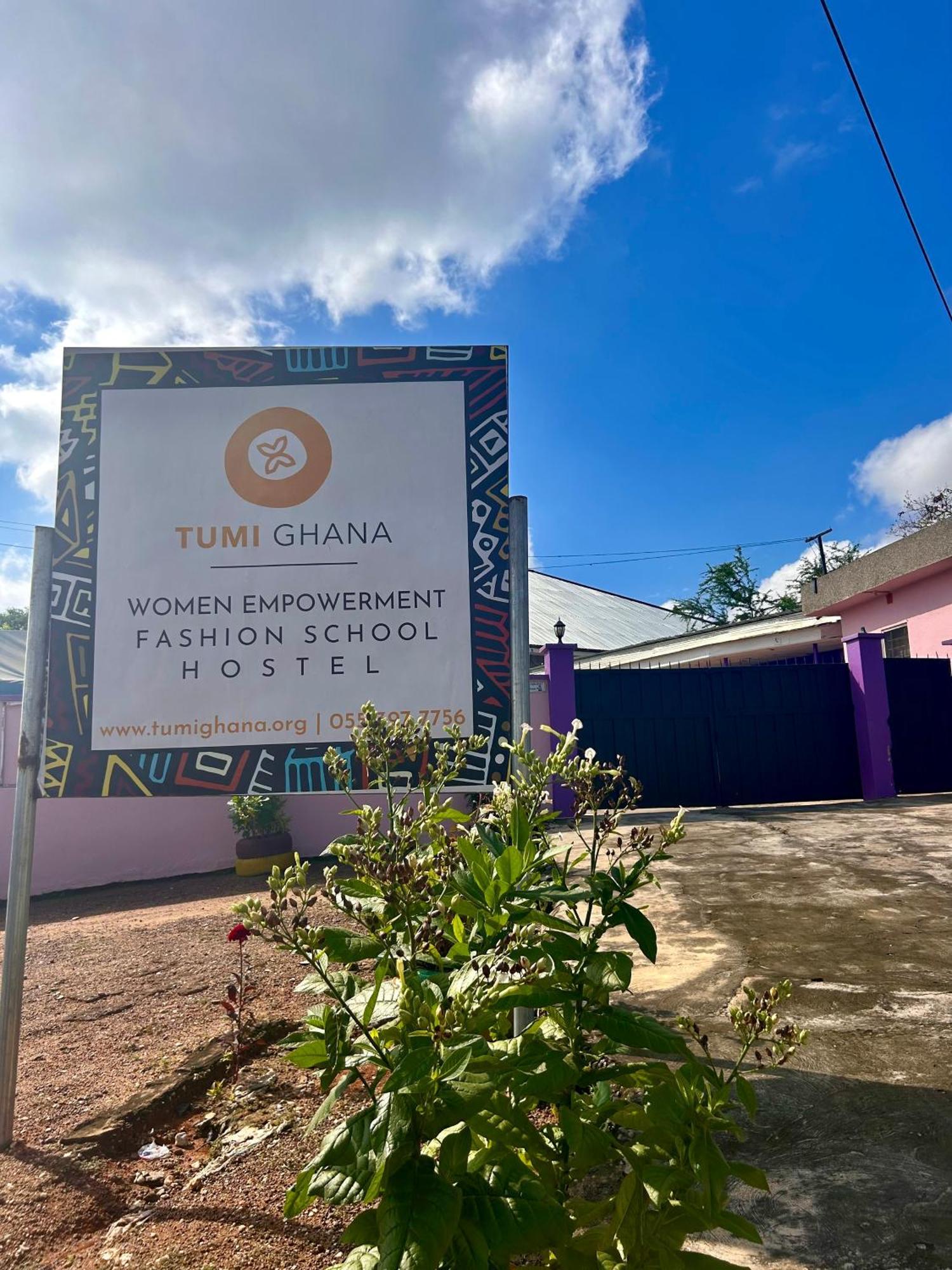 Tumi Hostel Kumasi Exterior foto
